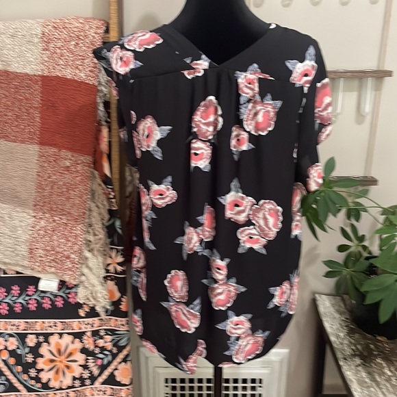 Philosophy floral polyester top - Picture 3 of 5